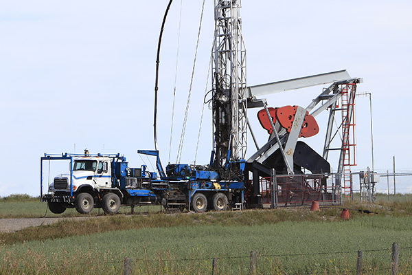 Oil field truck